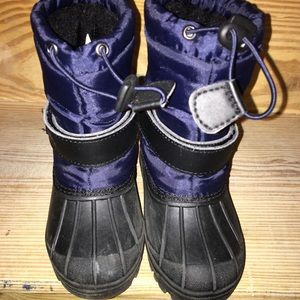 Snow Boots
